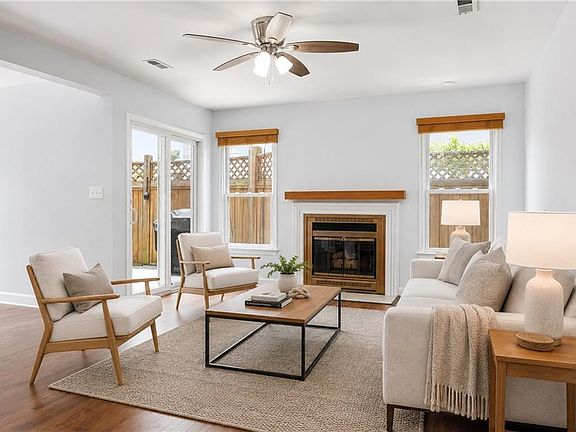 4th image of 3325 Barberry Ln