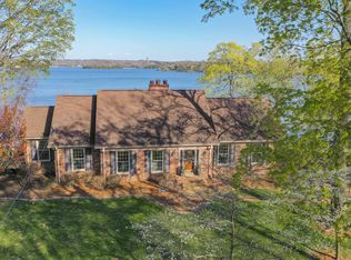 278 Hidden Lake Rd, Hendersonville, TN 37075