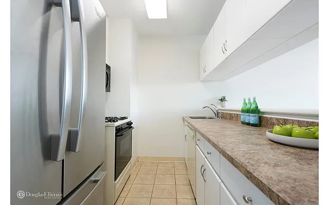 Rented by Douglas Elliman | media 18