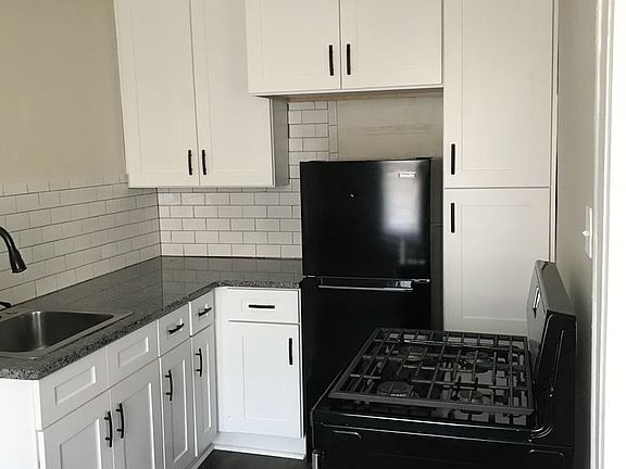 2nd image of 709 Hazelwood St #0B-1Ba-500Sqft