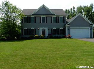 3 Blooms End, Webster, NY 14580