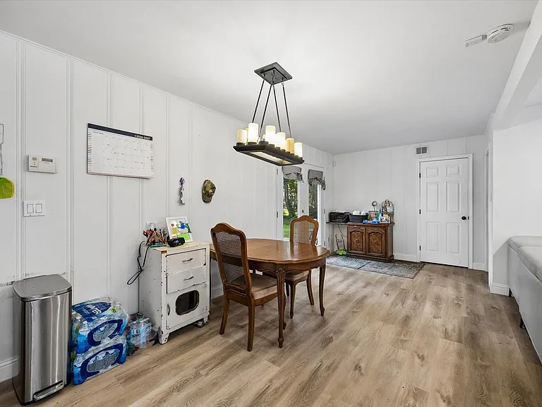 8510 Western Dr — Photo 10