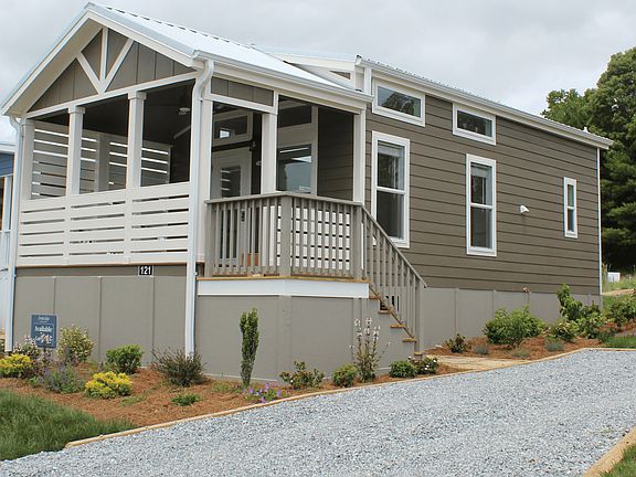 4th image of 121 Breezy Meadow Ln