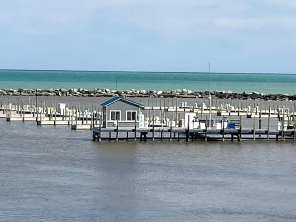 318 N Lake St, Harrisville, MI 48740