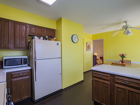 5th image of 1837 Scarboro Dr W
