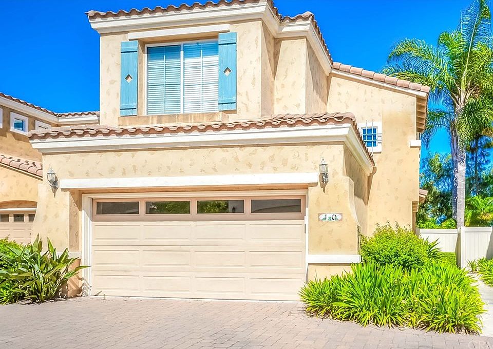 1st image of 10 Vista Del Valle