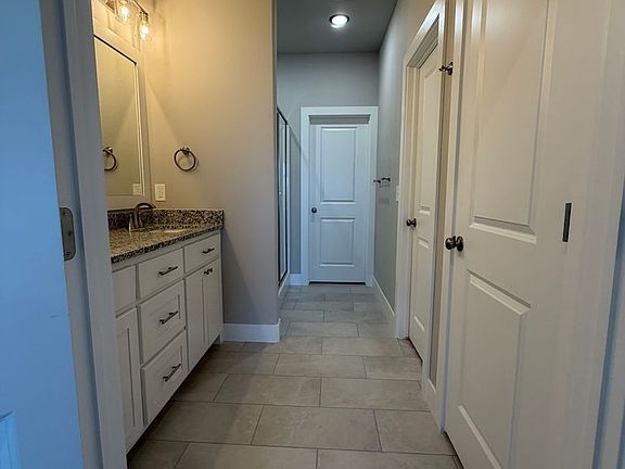 5th image of 1006 Seaborn Way