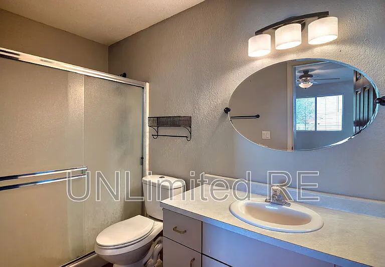 1435 Beefeater Dr — Photo 34