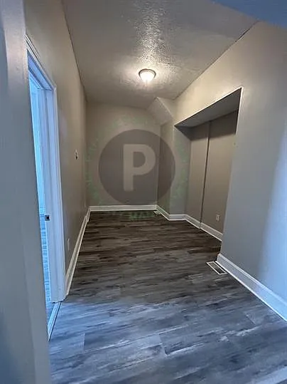 3204 West 73rd Street - Downstairs — Photo 17