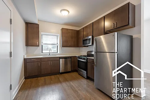 3409 W Fullerton Ave #2B Photo 1