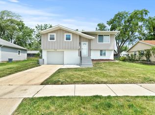 708 Newland Ave, Romeoville, IL 60446