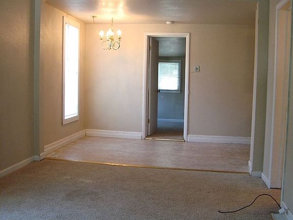 3rd image of 1031 Palmer St