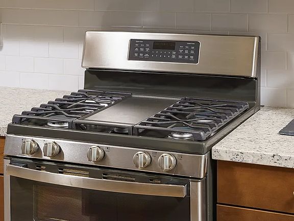 Comes with stove , microwave and fridge