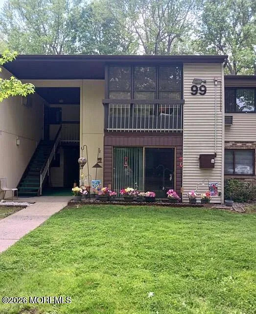 99 Arrowood Rd #J