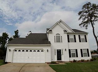 1 Gallaer Ct, Hampton, VA 23666