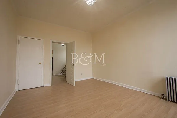 Rented by Brick&Mortar | media 32