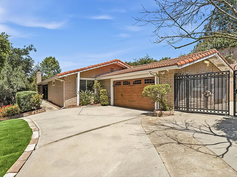 3160 Sepulveda Blvd — Photo 11