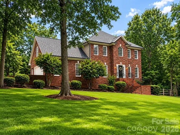 2116 Quail Dr NW, Concord, NC 28027