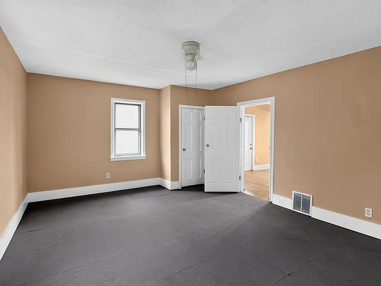 4010 Ravenwood Ave — Photo 8
