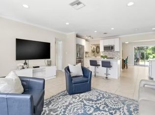 10965 Village Green Ave, Seminole, FL 33772