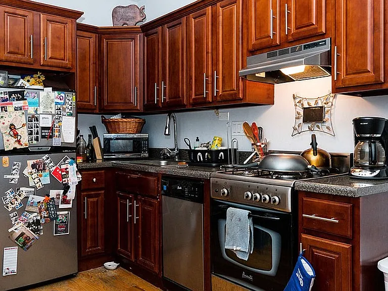 168 Harman St #1A — Photo 7