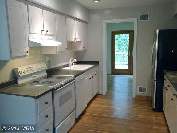 2nd image of 519 Bradford Dr