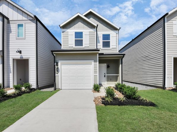1006 Moon Drop Ln