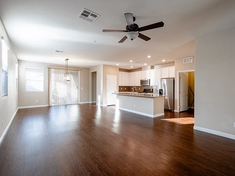 3196 Arco Ave — Photo 66