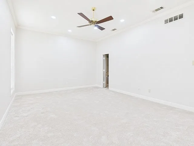1178 Oval Dr — Photo 22