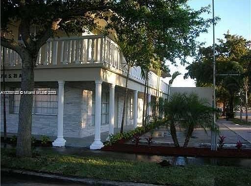 3rd image of 701 S 21st Ave APT 206