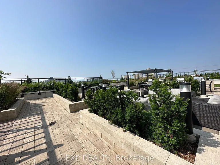1 Grandview Blvd #505 — Photo 6