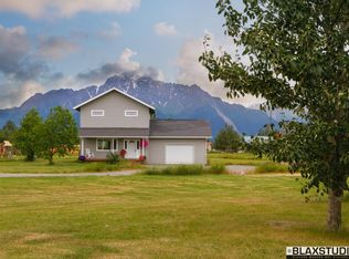 12340 E Kalwies Ln, Palmer, AK 99645