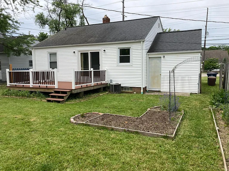1605 Richmond Rd — Photo 43