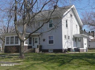 411 North Ctr, Lena, IL 61048