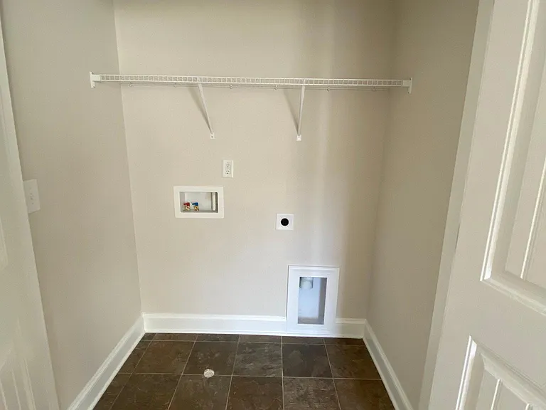 520 Access Dr — Photo 8
