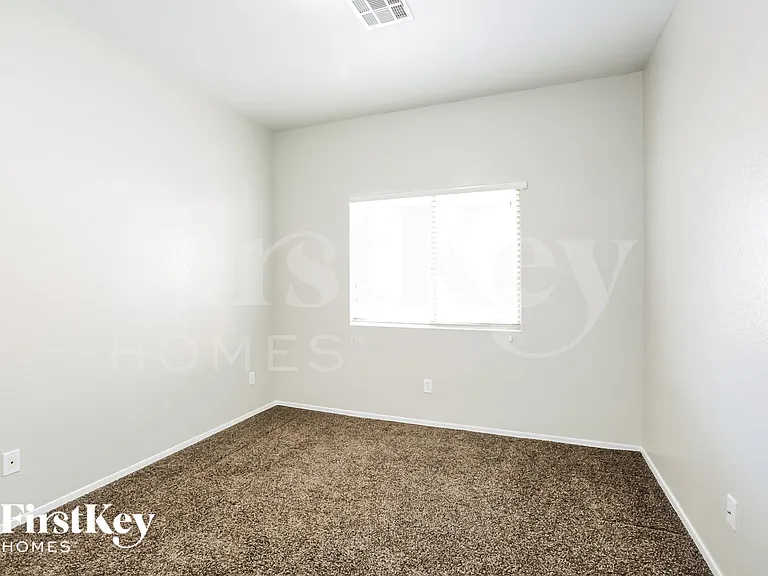 5898 Swan Point Pl — Photo 11