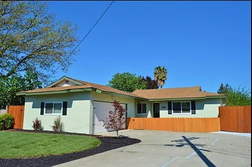 3465 Tanager Cir Photo 1