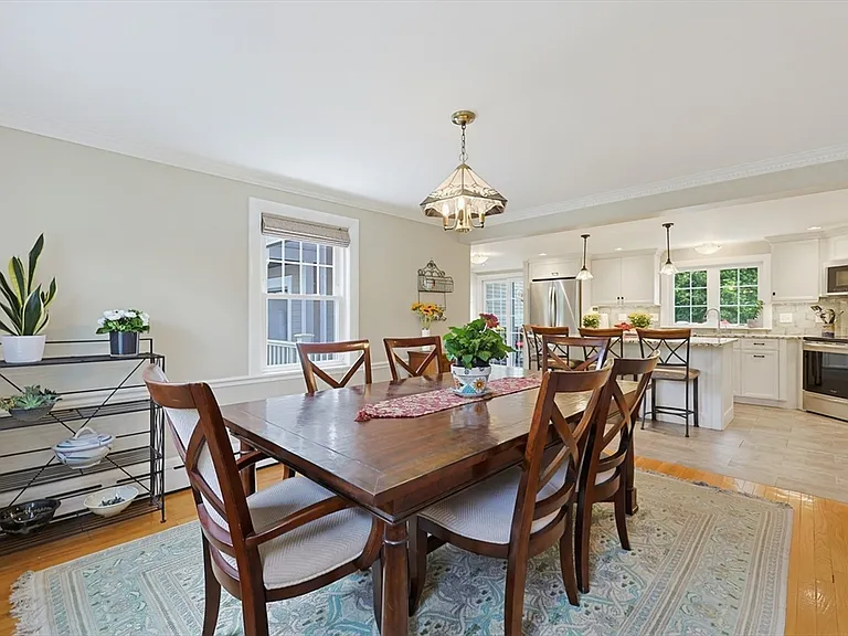 11 Hatfield Rd — Photo 10
