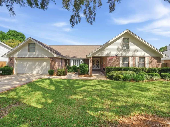 4470 La Mirage, Pensacola, FL 32504