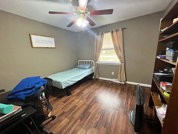 4th image of 1762 Cedar Ln
