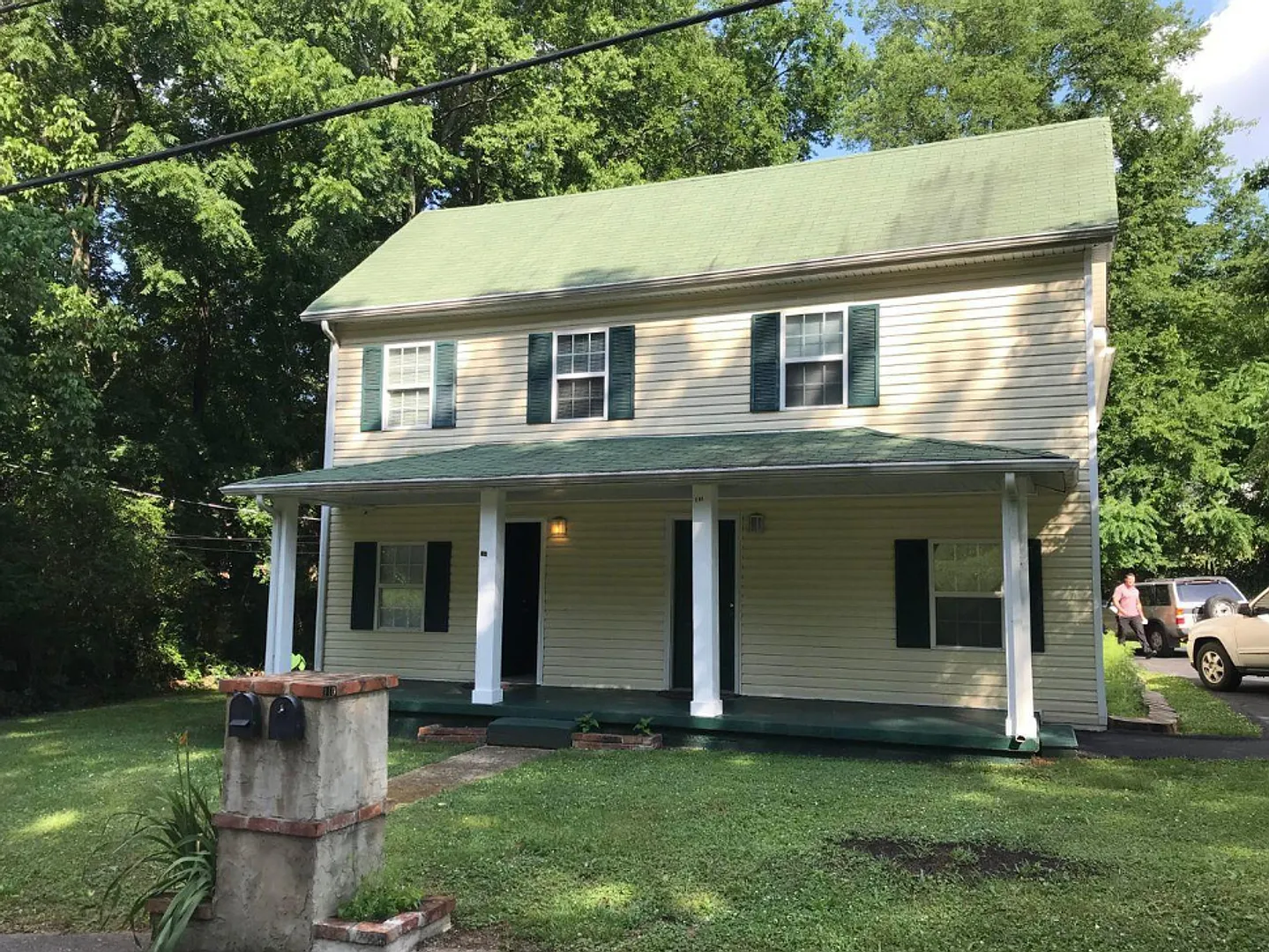 Recently Updated Home! Pet Friendly! — Photo 1