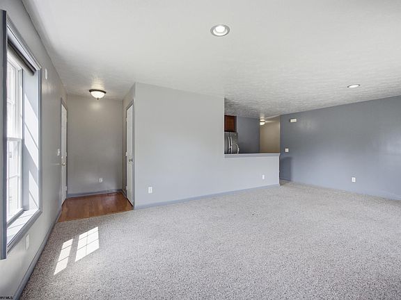5th image of 79 Barrington Ct Suite 101
