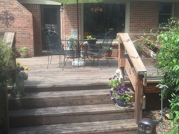 5th image of 2950 Tamerlane Ln