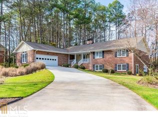8981 Country Club Dr, Douglasville, GA 30134
