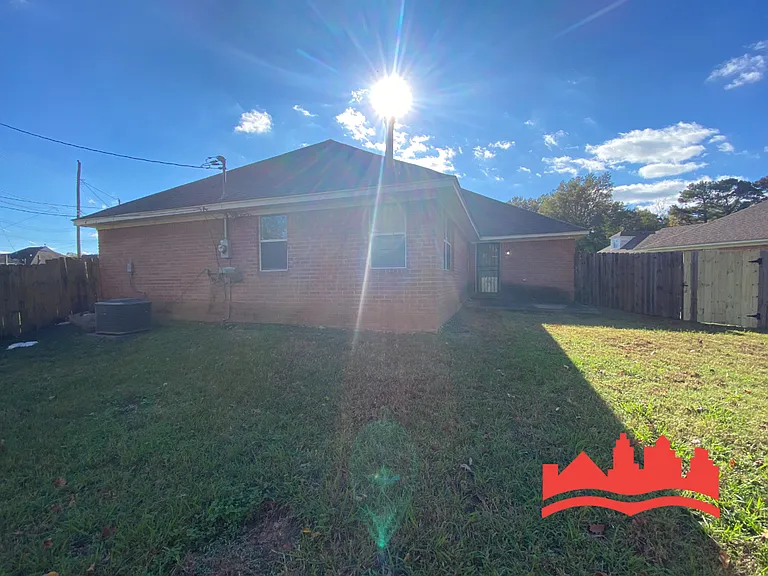 4444 Kings Valley Cv W — Photo 24