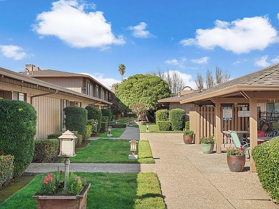 5th image of 1077 Rivara Rd #104