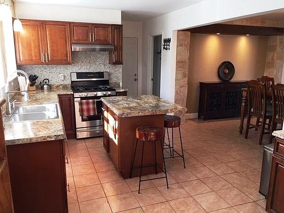 3rd image of 619 Fount Kirby St