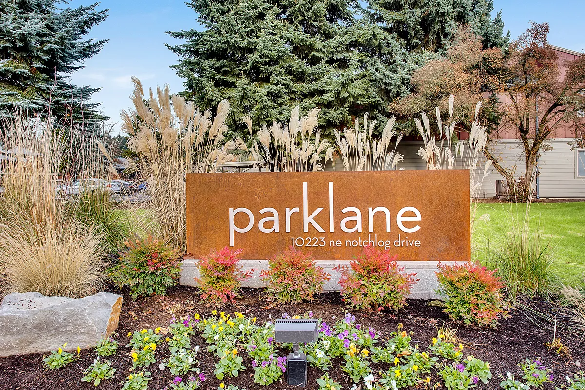 Building Photo - Parklane Apartments