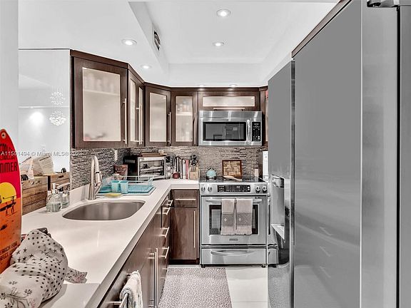 4th image of 1200 West Ave APT 721
