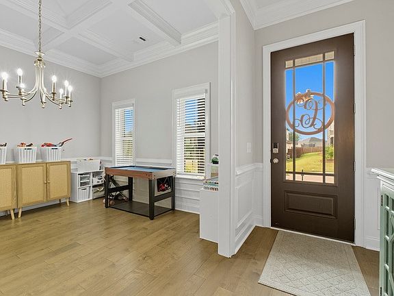 4th image of 1854 Waterfall Rd